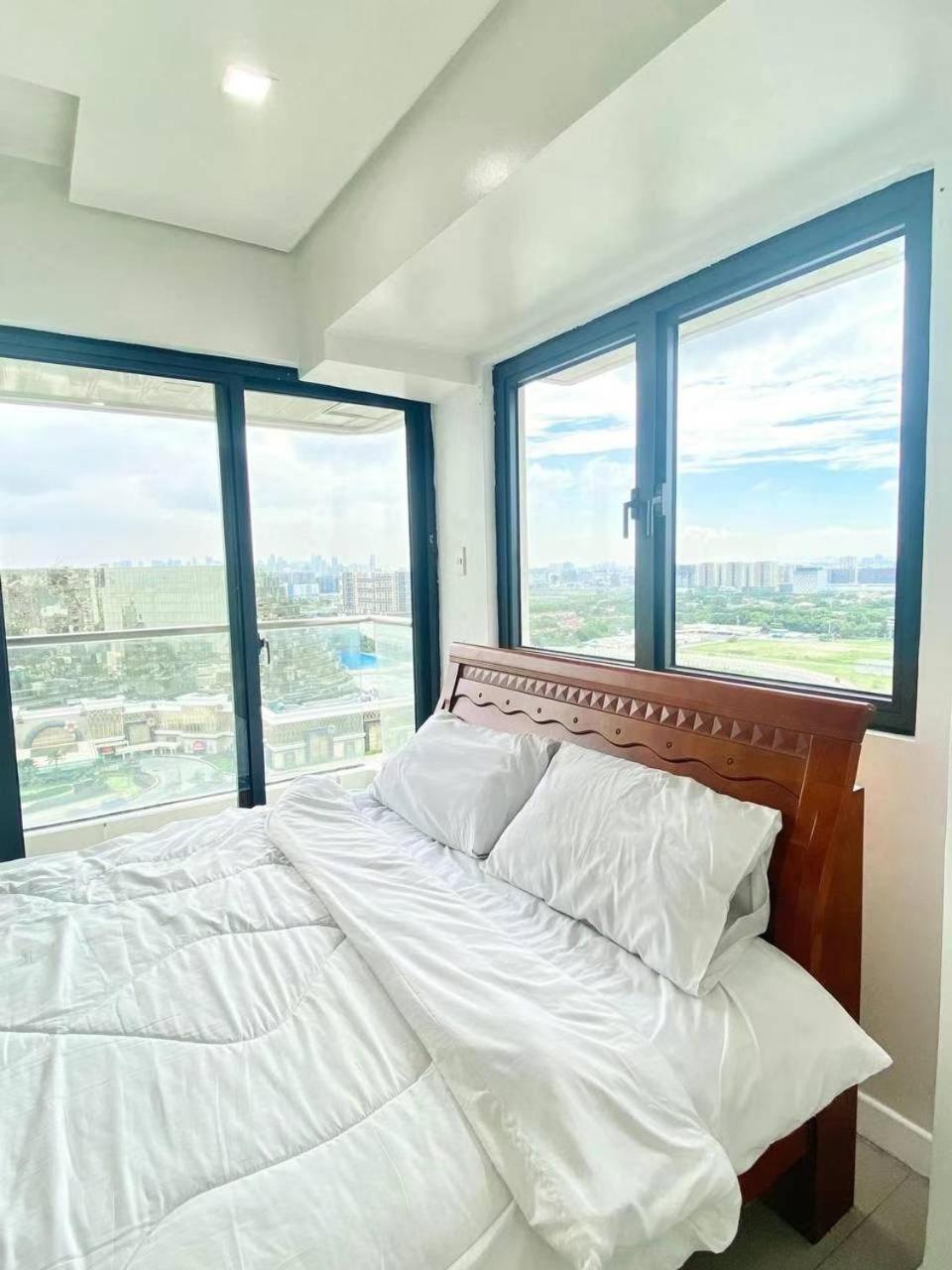 Sapphire Seaview Park Manila Exterior foto
