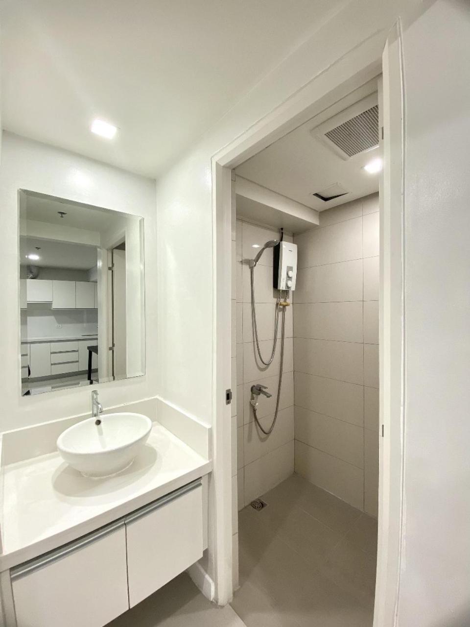Sapphire Seaview Park Manila Exterior foto